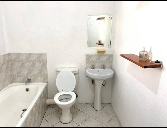 1 BEDROOM APARTMENT FOR SALE IN BOKSBURG NORTH